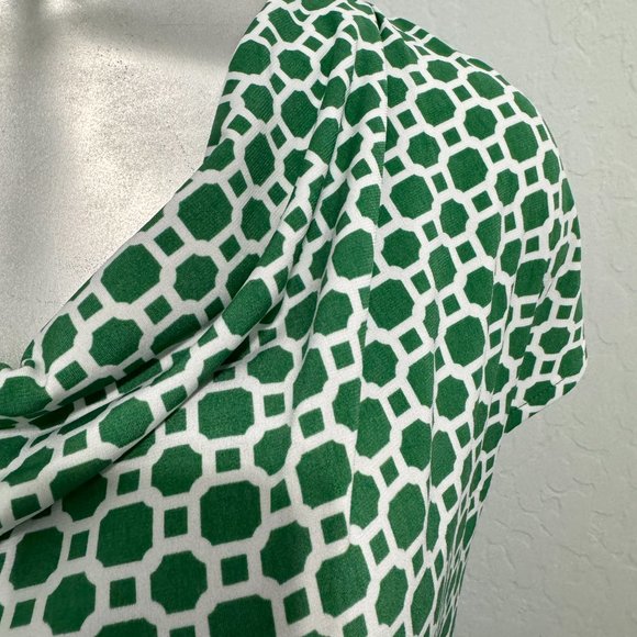 NWT Banana Republic Green Pattern Dress w Belt - Picture 2 of 10